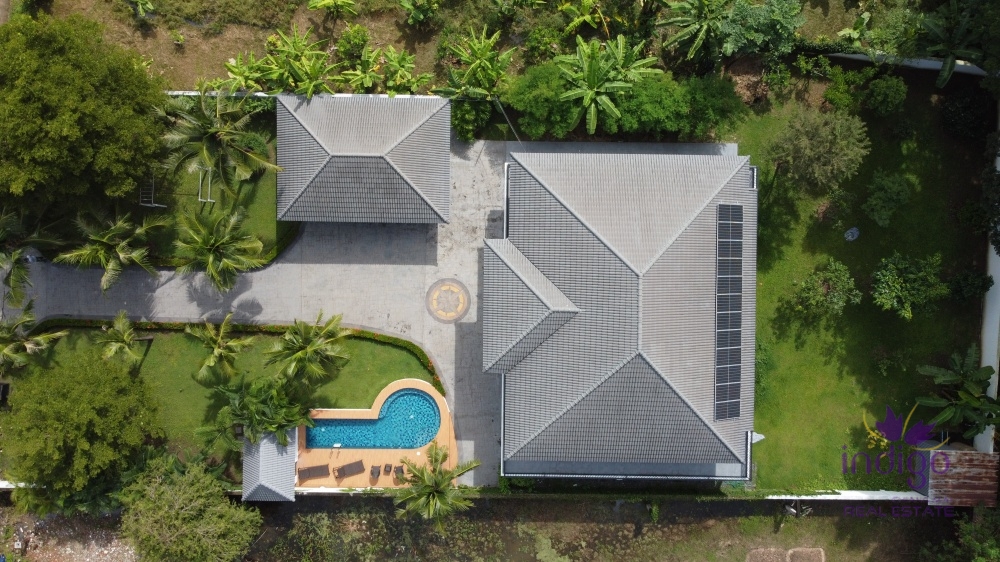 Luxury Houses - San Sai