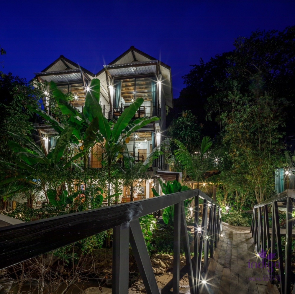 ให้เช่ารีสอร์ท 10 ยูนิต พร้อมร้านอาหารและคาเฟ่ดำเนินกิจการอยู่ – ดอยสะเก็ด