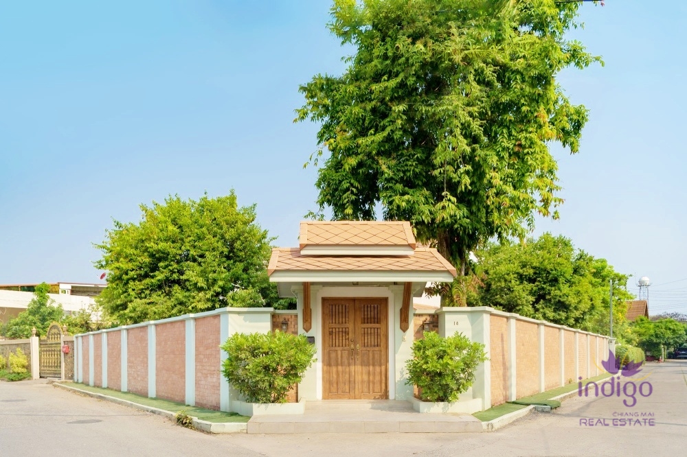 Executive Residence for Sale: Prime Location in Nonghoi, Chiang Mai City. 4 bedrooms.